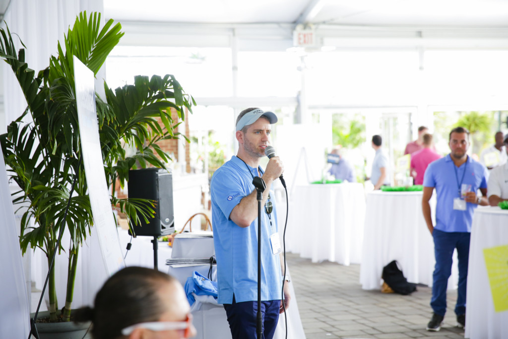 20170828_DEBANKED_GOLF_2360